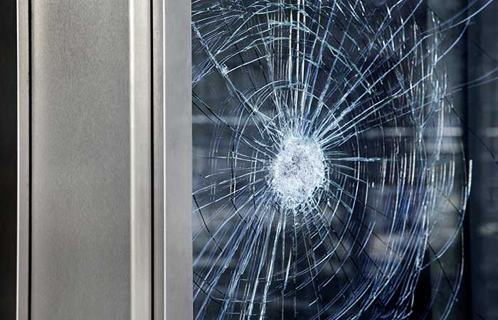 Artisan serrurier - Urgence vitrerie Dépannage Remplacement vitre cassée